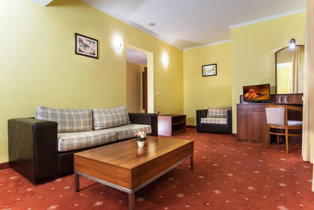Hotel Izvor Starozagorski Bani Exterior foto
