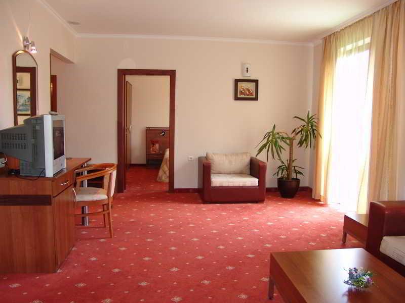 Hotel Izvor Starozagorski Bani Exterior foto